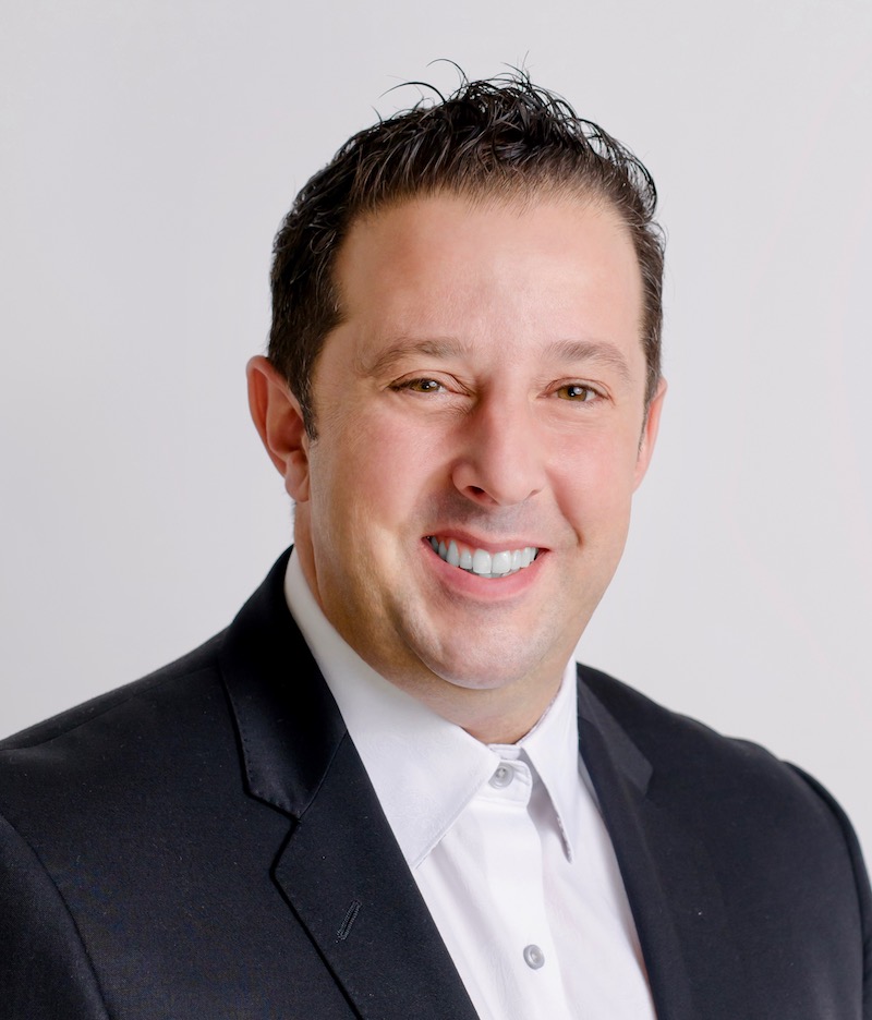 Robert Almeida, Burnaby Realtor with RE/MAX Crest Realty